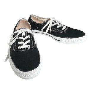 Converse All Star Black & White Canvas Low-Top CVO Ox Unisex Sneakers Size 11